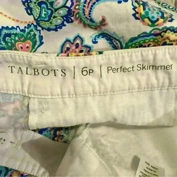 Women’s Colorful Talbots Perfect Skimmer Capris - Picture 3 of 7